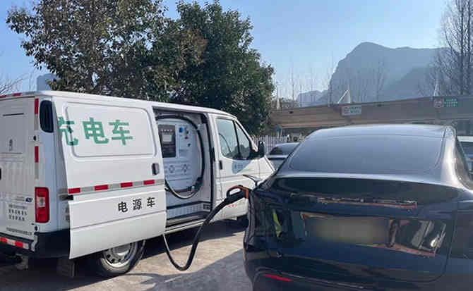 天镇汽车搭电